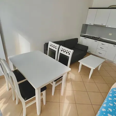 Apartment Queen Shengjin (Lezhe)